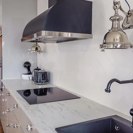 Centrum, Sun & Snow * Hel