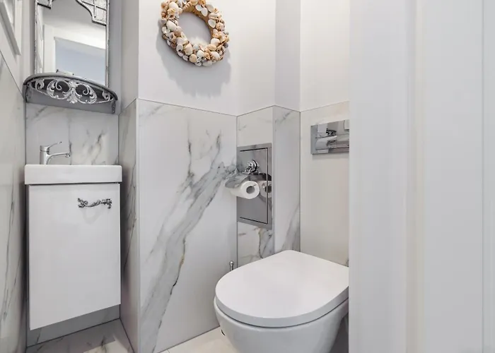 Centrum, Sun & Snow Hel